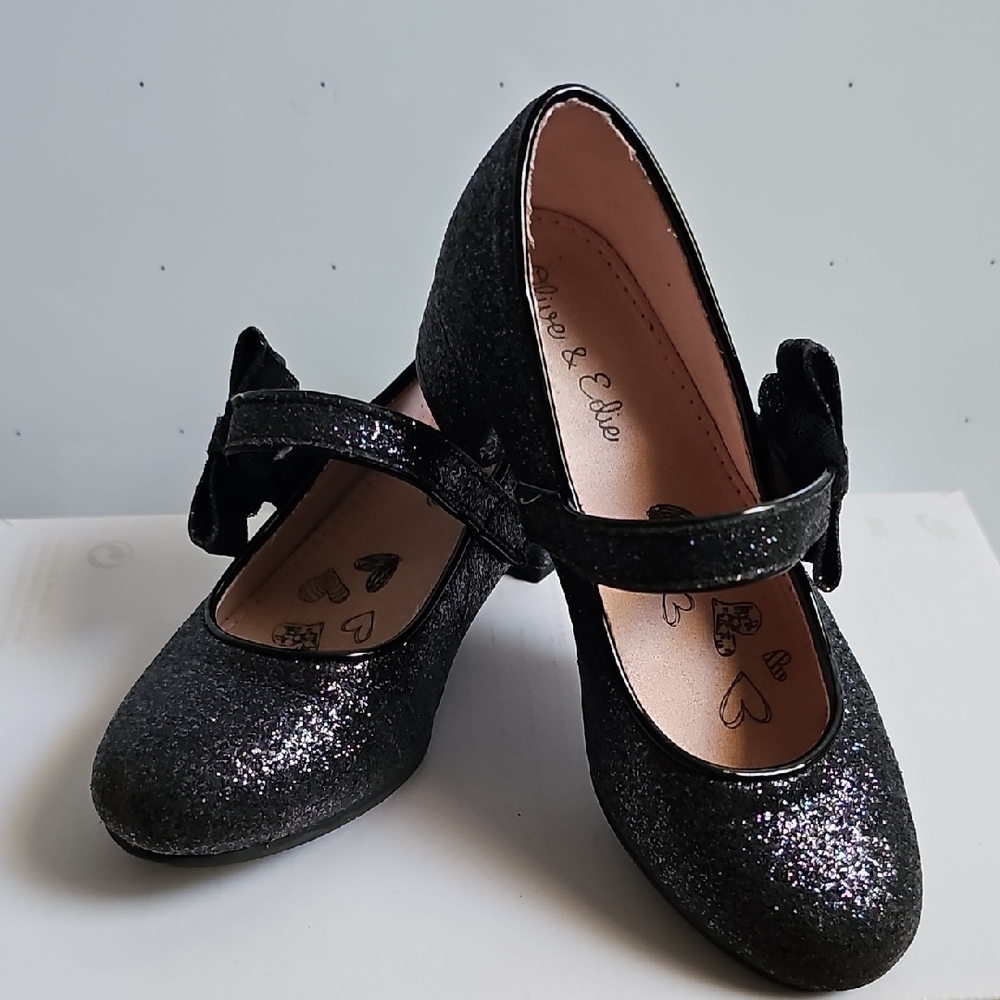 LITTLE GIRLS DRESS SHOES